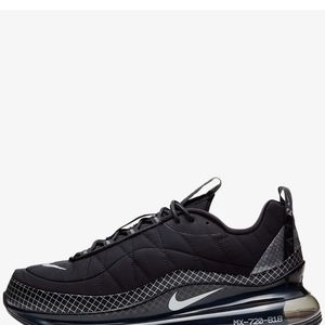 Nike 9.5 men's sneakers